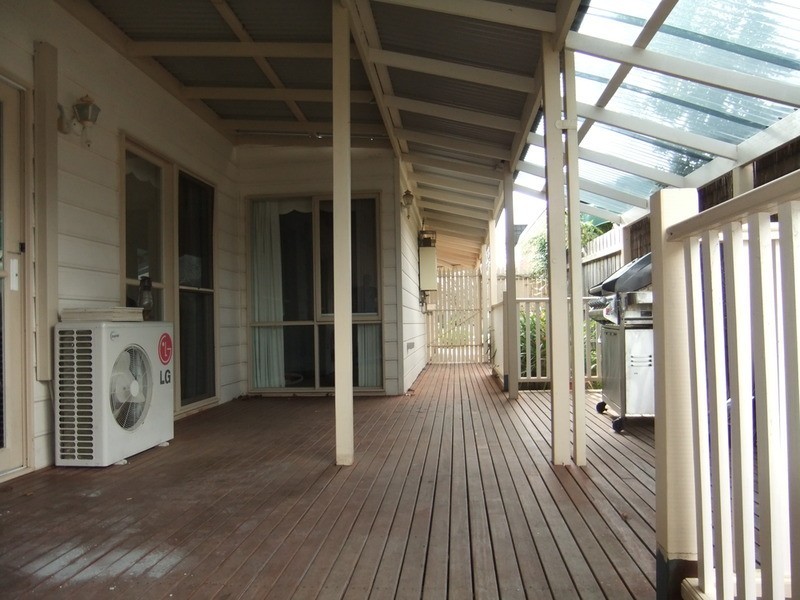 5 Hilton Place, Mooroolbark VIC 3138