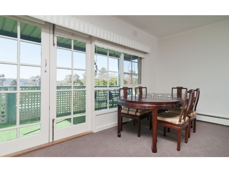 6 St Andrews Drive, Chirnside Park VIC 3116