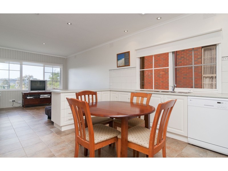 6 St Andrews Drive, Chirnside Park VIC 3116