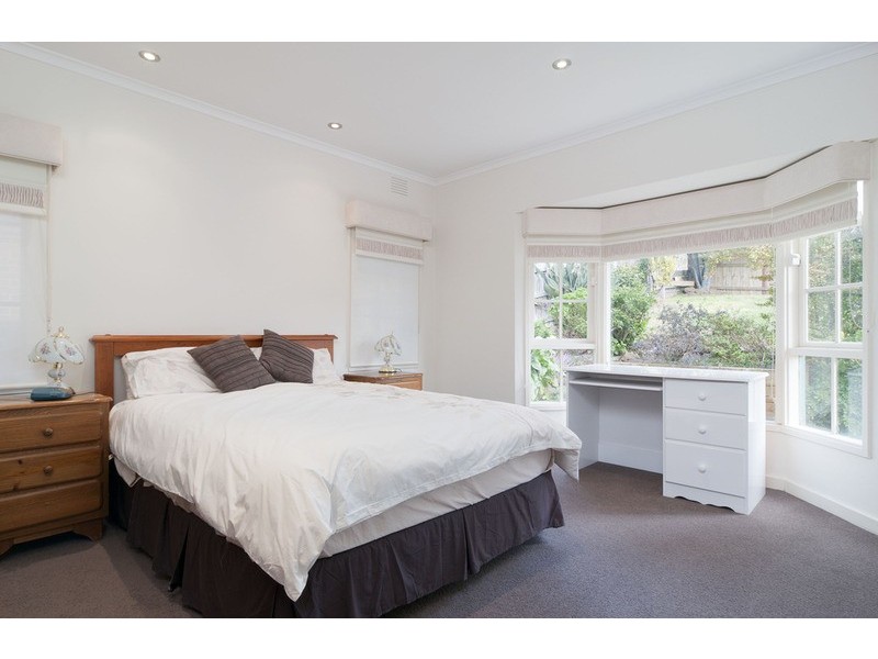 6 St Andrews Drive, Chirnside Park VIC 3116