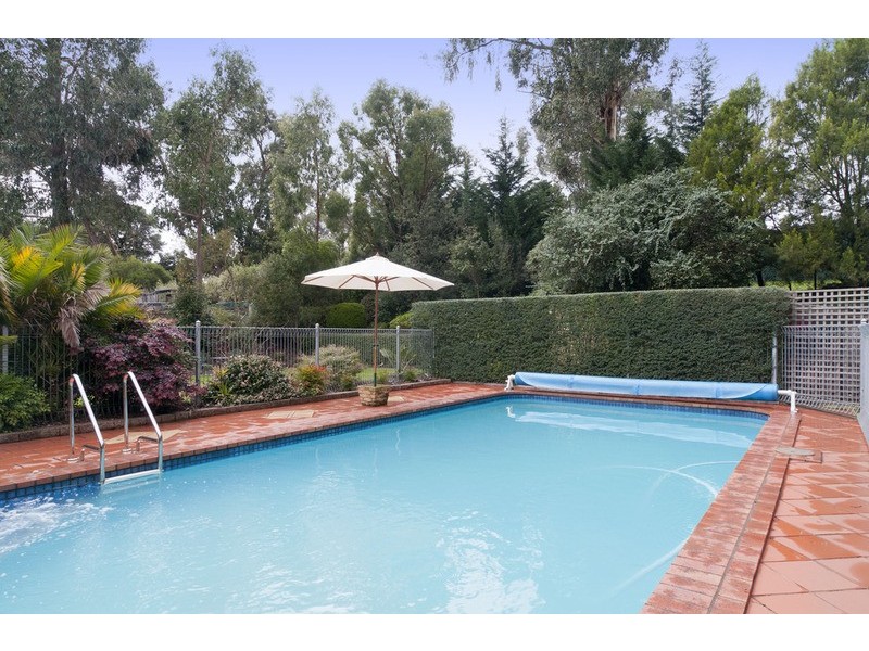 6 Chapman Court, Mooroolbark VIC 3138