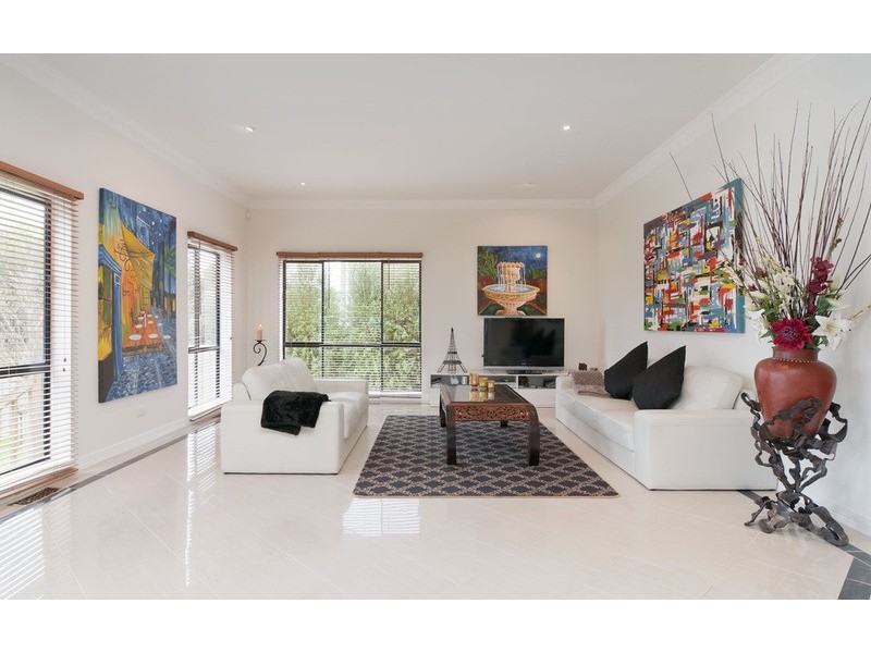 2 Walter-lynch Way, Chirnside Park VIC 3116
