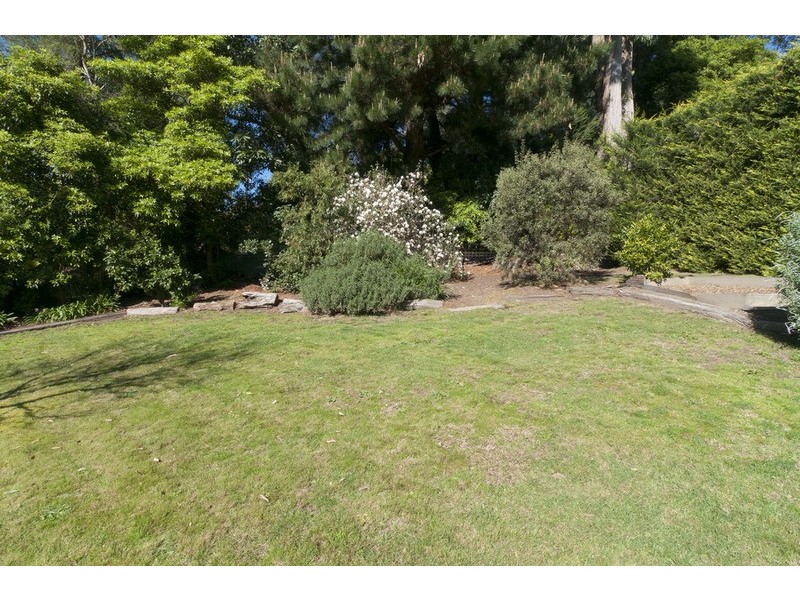 24 Copeland Drive, Montrose VIC 3765