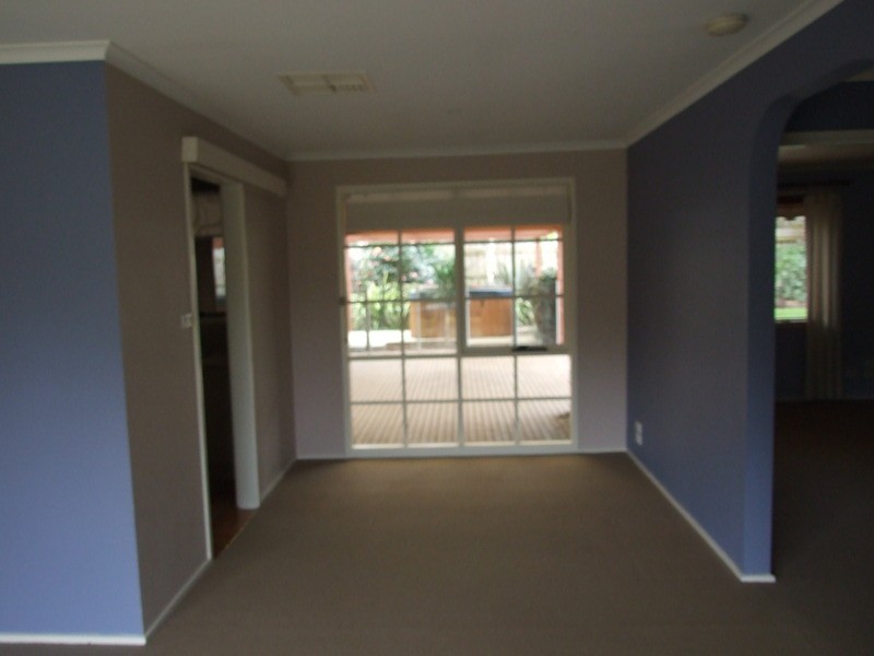 72 Landscape Drive, Mooroolbark VIC 3138