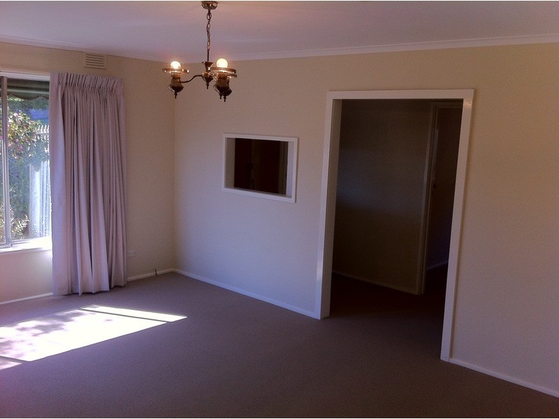77 Esther, Mooroolbark VIC 3138