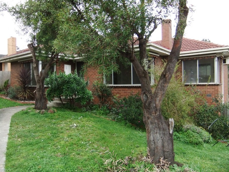 77 Esther, Mooroolbark VIC 3138