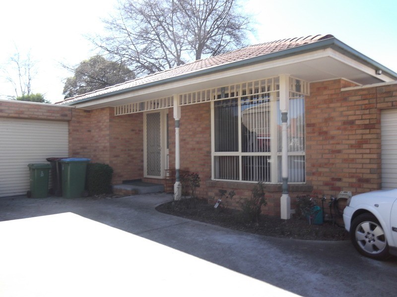3/12 Railway Crescent, Croydon VIC 3136