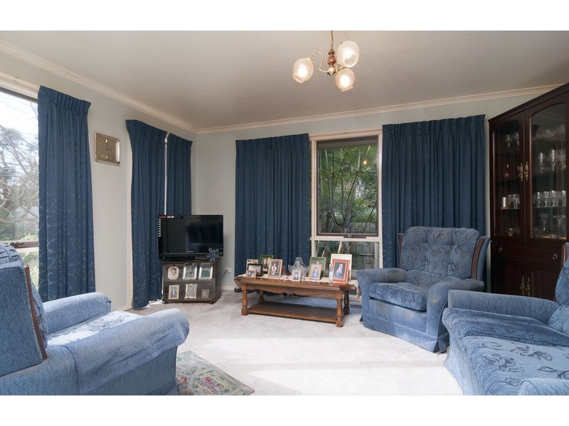 42 Cameron Road, Croydon VIC 3136