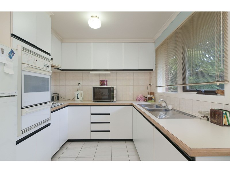 42 Cameron Road, Croydon VIC 3136