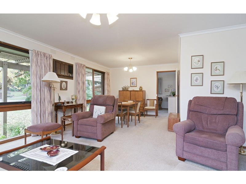 24 Lemongrove, Croydon Hills VIC 3136