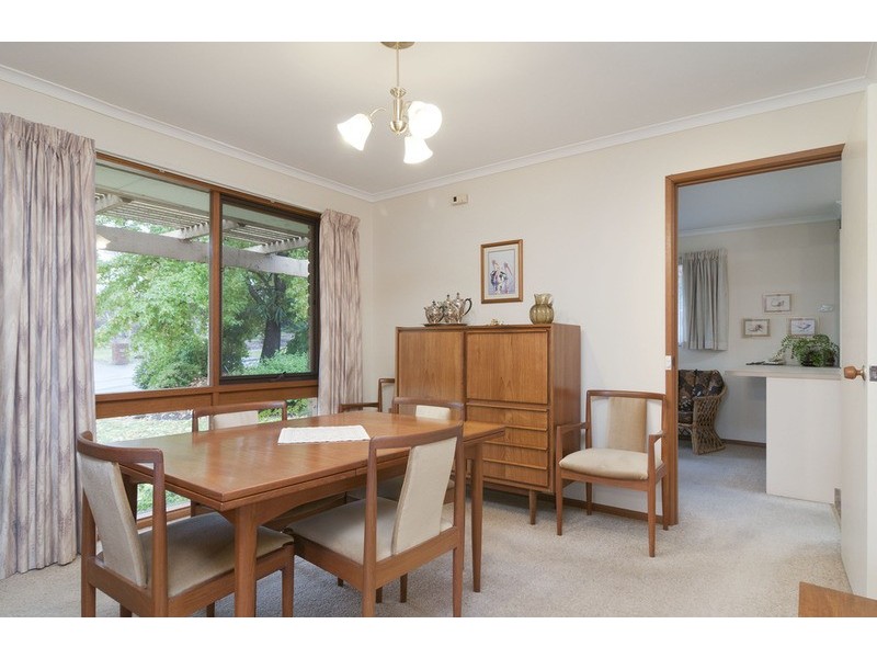 24 Lemongrove, Croydon Hills VIC 3136