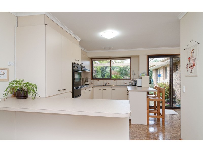 24 Lemongrove, Croydon Hills VIC 3136