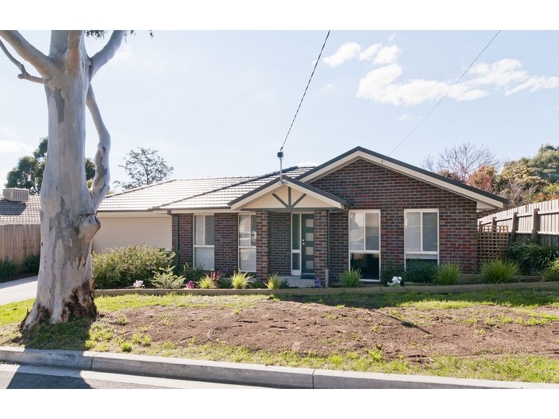 36 Elms  Road, Mooroolbark VIC 3138