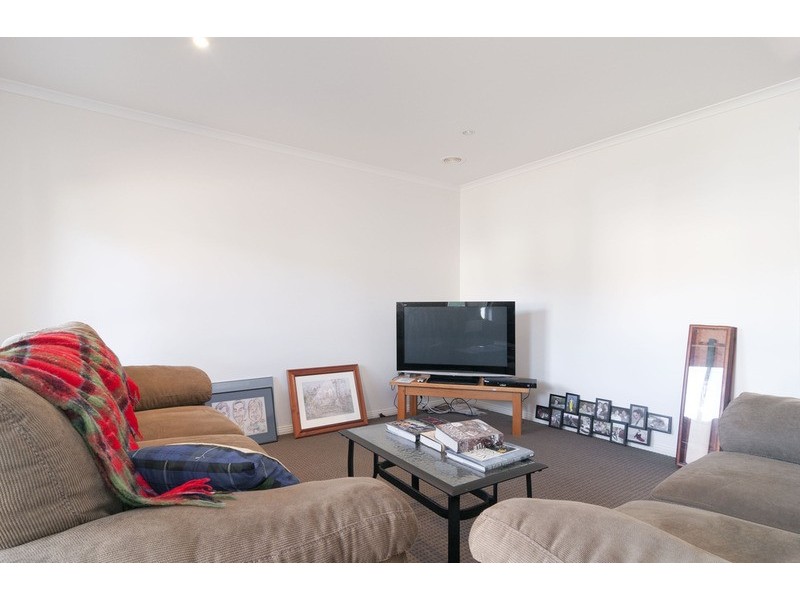 36 Elms  Road, Mooroolbark VIC 3138