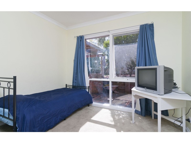4 Stonehaven Court, Mooroolbark VIC 3138