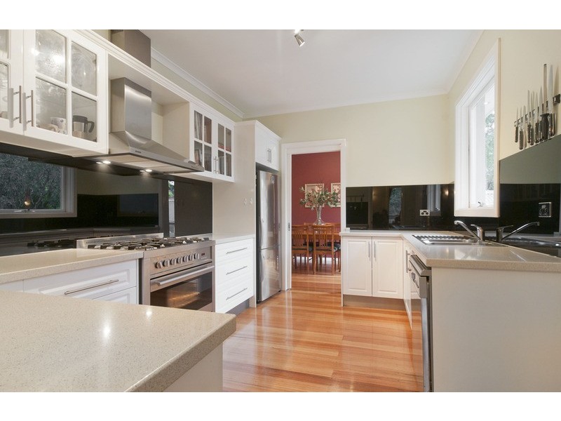 4 Warranwood Road, Warranwood VIC 3134