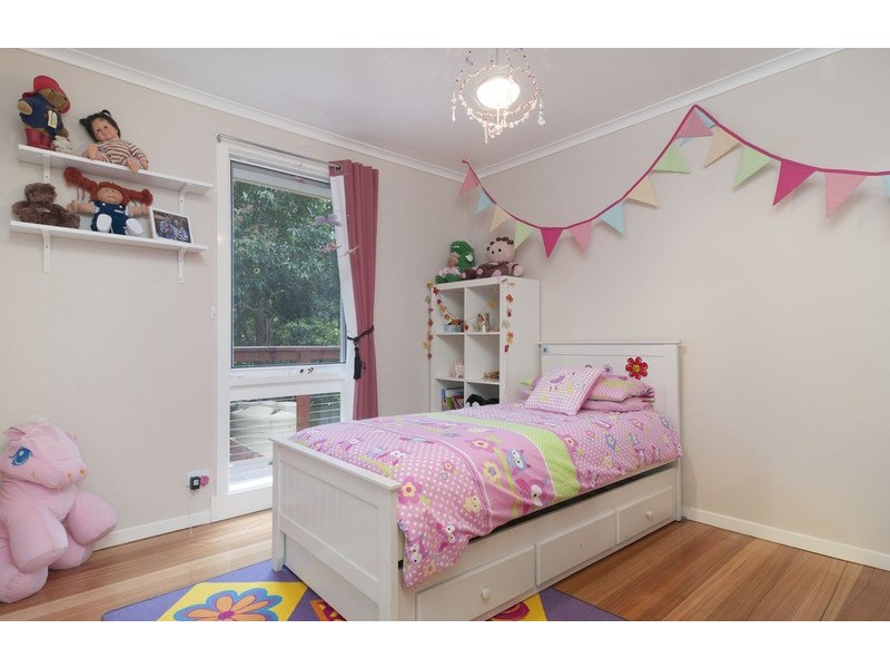 4 Warranwood Road, Warranwood VIC 3134