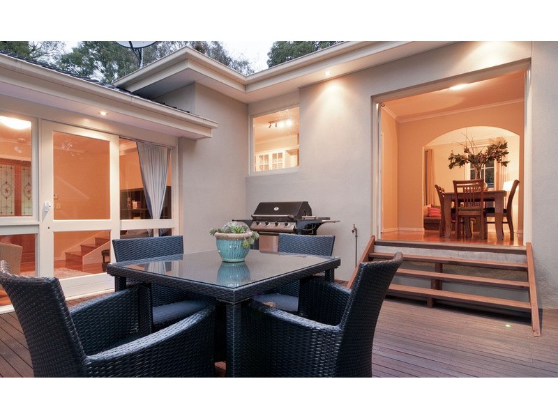 4 Warranwood Road, Warranwood VIC 3134