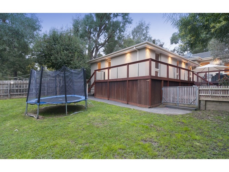 4 Warranwood Road, Warranwood VIC 3134