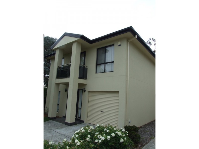 2/26 Ervin  Road, Kilsyth VIC 3137