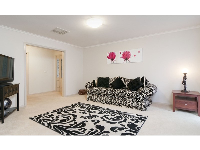 42 Country Club Drive, Chirnside Park VIC 3116