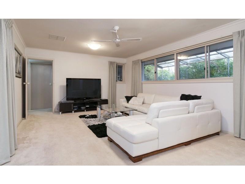 42 Country Club Drive, Chirnside Park VIC 3116