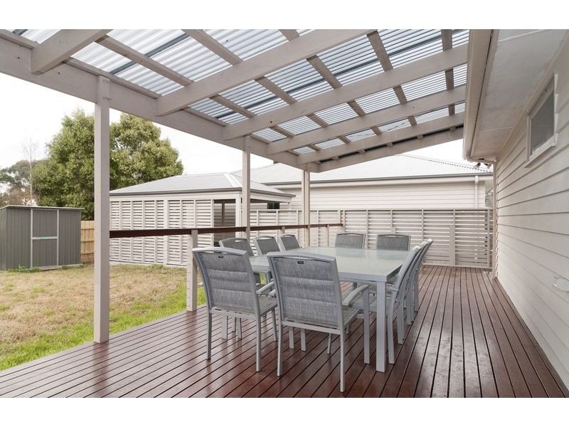 2/6 Wordsworth Street, Mooroolbark VIC 3138