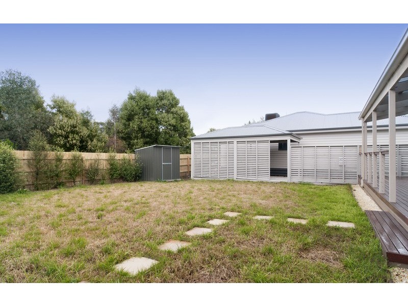 2/6 Wordsworth Street, Mooroolbark VIC 3138