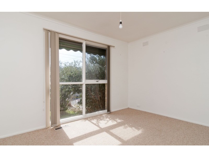 60 Cardigan Road, Mooroolbark VIC 3138