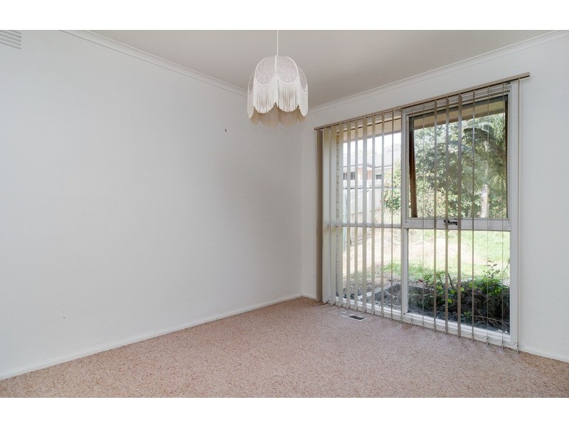 60 Cardigan Road, Mooroolbark VIC 3138