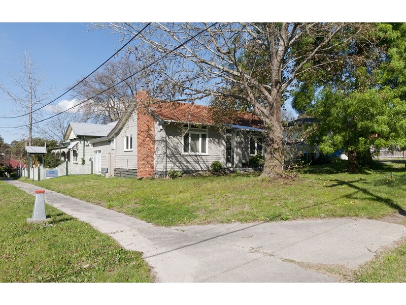 10 Warrien Road, Croydon VIC 3136