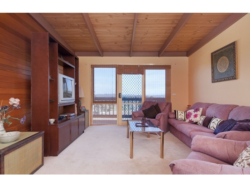 17 Edward Road, Chirnside Park VIC 3116