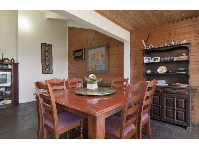 17 Edward Road, Chirnside Park VIC 3116