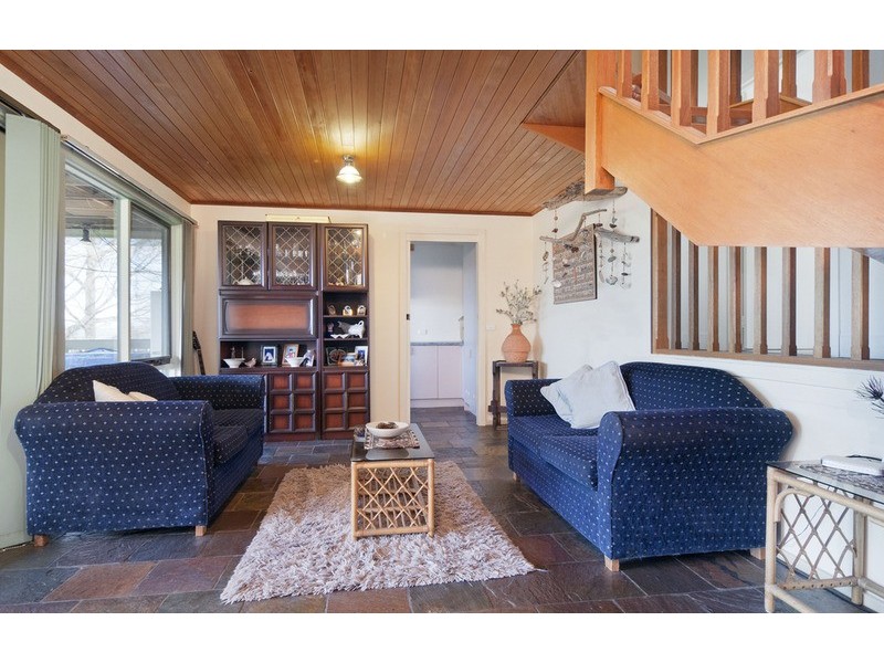 17 Edward Road, Chirnside Park VIC 3116