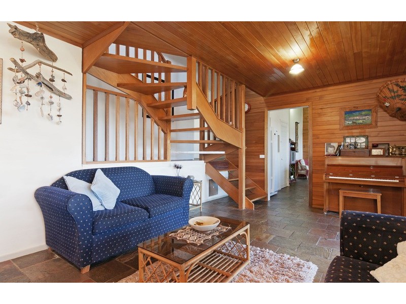 17 Edward Road, Chirnside Park VIC 3116