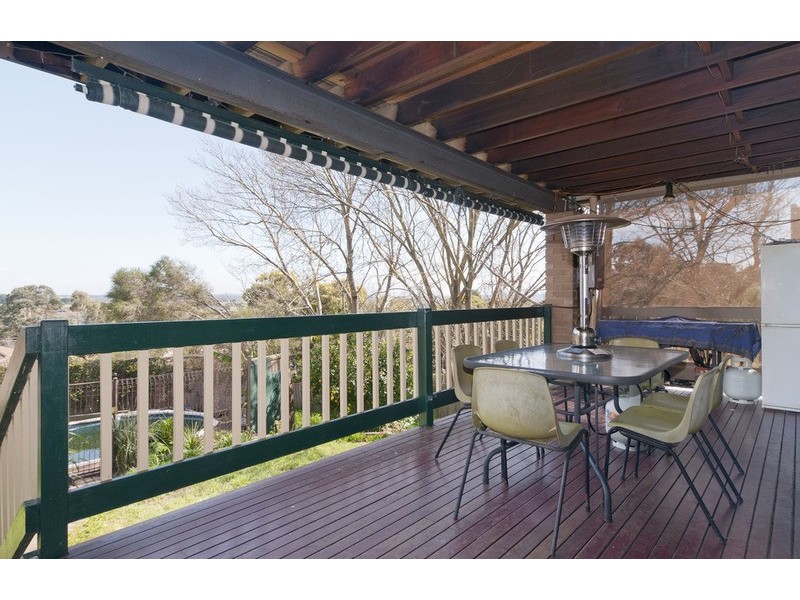 17 Edward Road, Chirnside Park VIC 3116