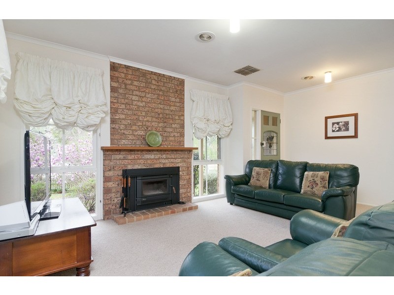 37 McDermott Avenue, Mooroolbark VIC 3138