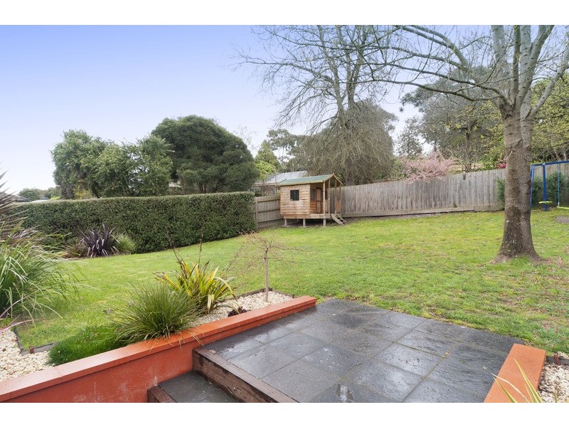 37 McDermott Avenue, Mooroolbark VIC 3138