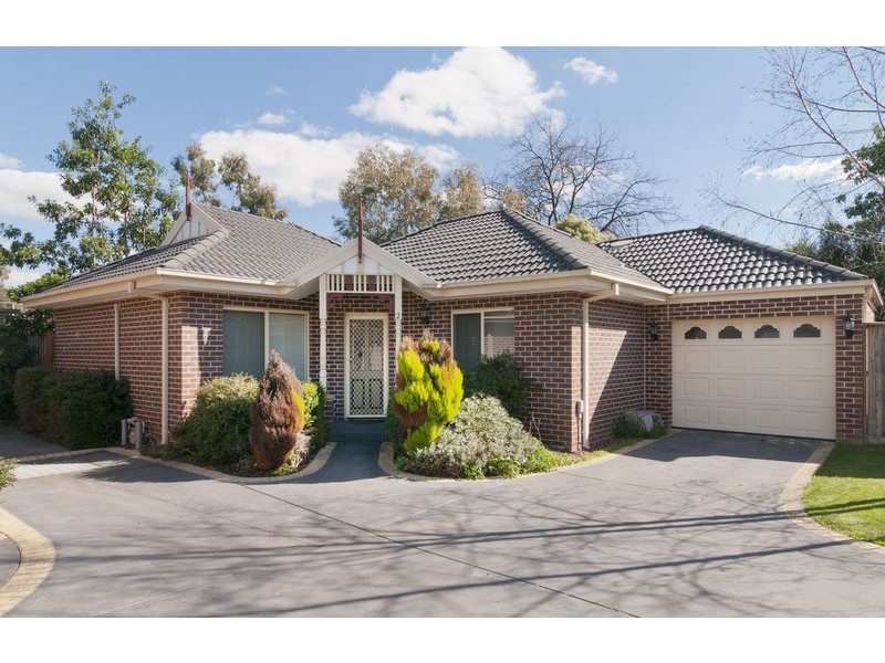 2/34-36 Swinburne Avenue, Mooroolbark VIC 3138