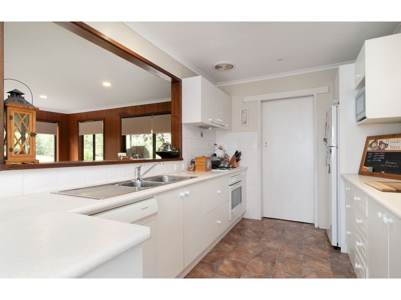 10 Coolabah Street, Mooroolbark VIC 3138