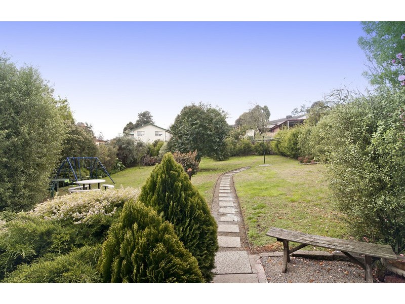 10 Coolabah Street, Mooroolbark VIC 3138