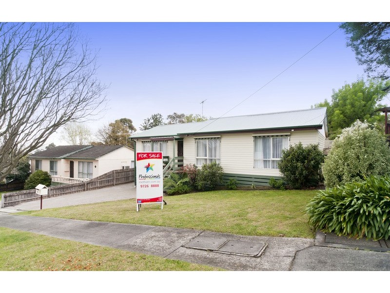 10 Coolabah Street, Mooroolbark VIC 3138