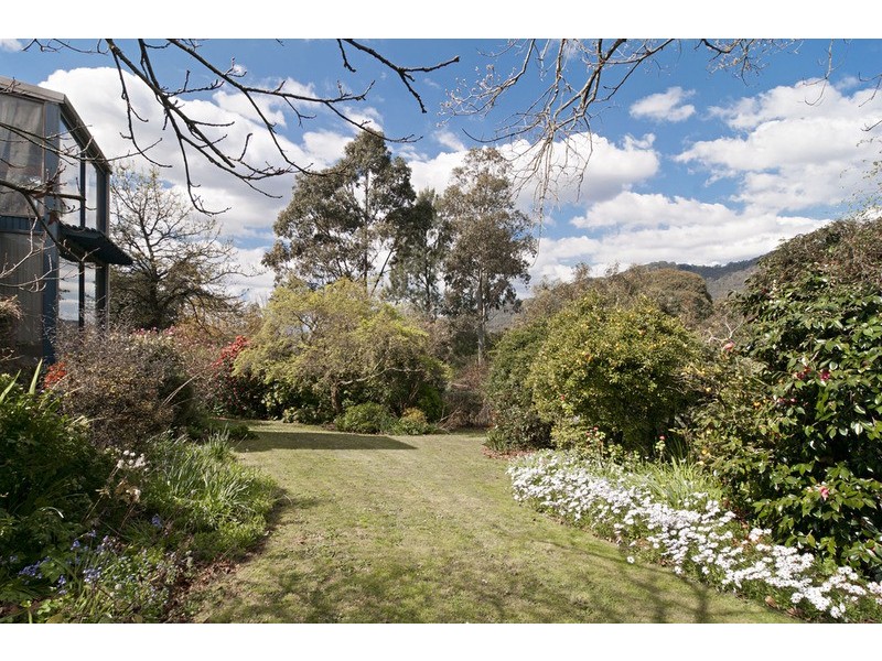 20 Henry Street, Montrose VIC 3765