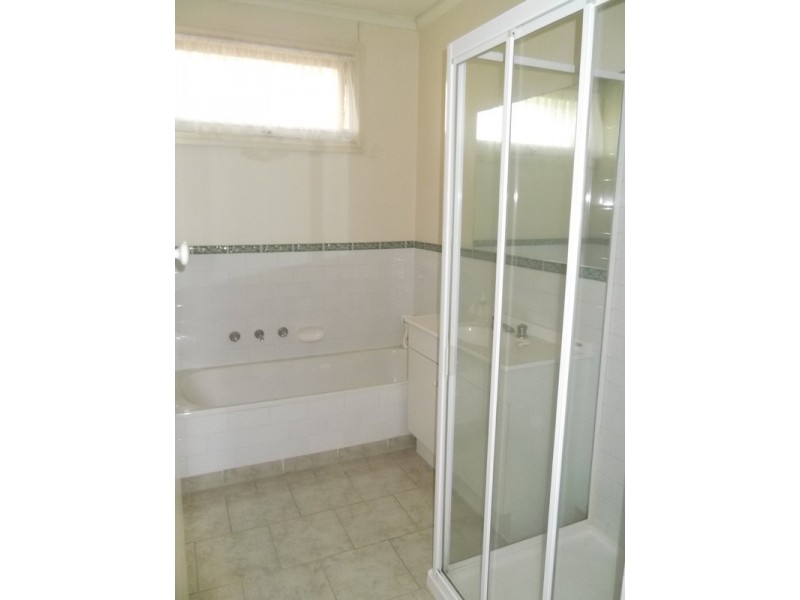 1/11 Wordsworth Street, Mooroolbark VIC 3138