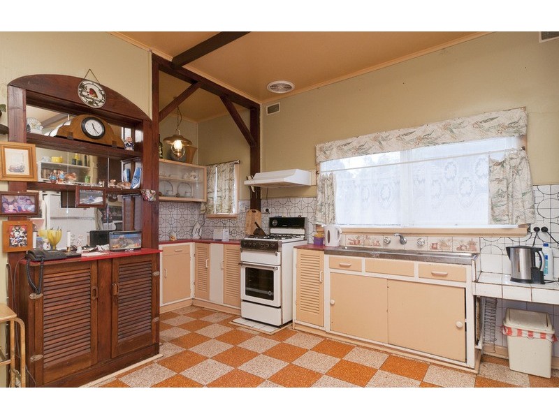 43 Terrigal Crescent, Kilsyth VIC 3137