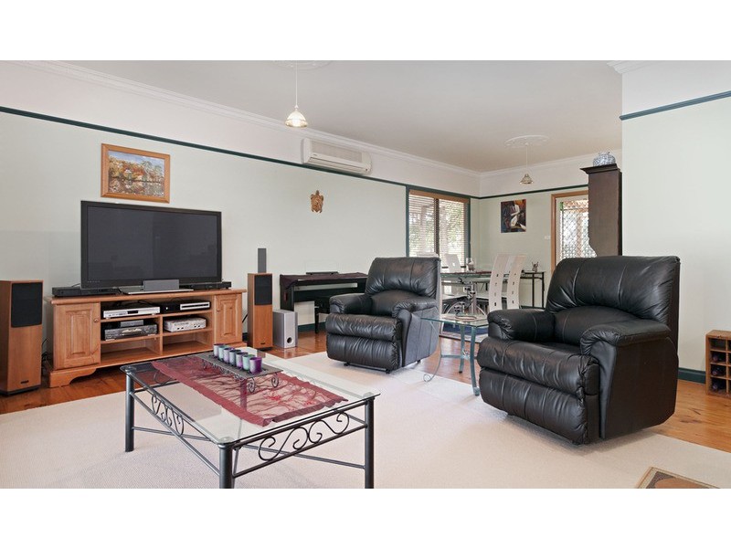 55 Cambridge Road, Mooroolbark VIC 3138