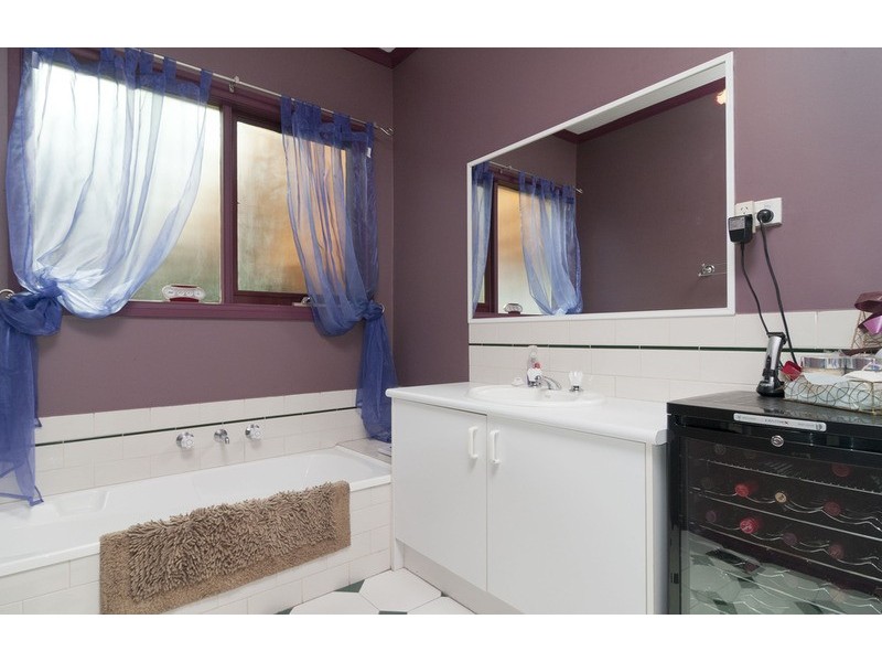 55 Cambridge Road, Mooroolbark VIC 3138