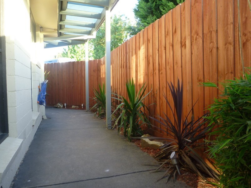 2 Moana  Drive, Mooroolbark VIC 3138