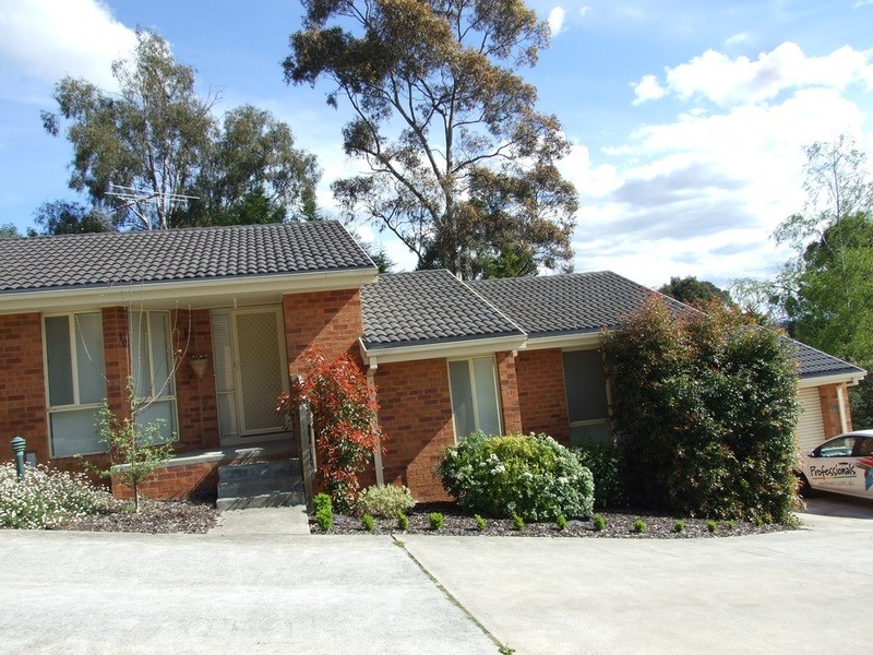 10/8-10 Wyuna Walk, Mooroolbark VIC 3138