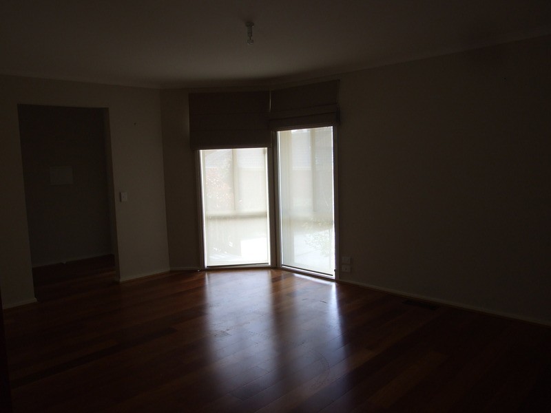 10/8-10 Wyuna Walk, Mooroolbark VIC 3138